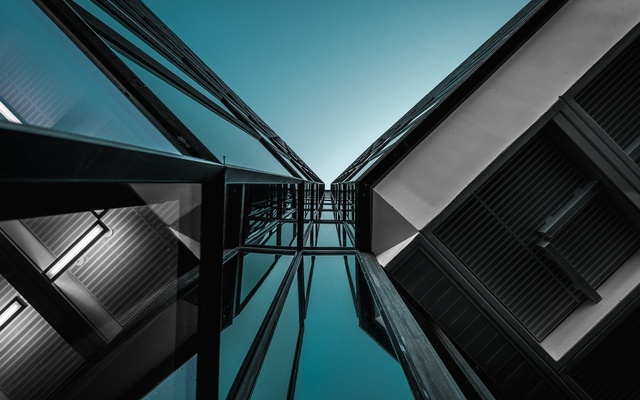 modern_building_frog_perspective modern_building_frog_perspective